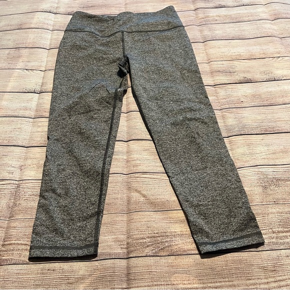 Gray Victoria’s Secret VSX Sport Calf Length Leggings, Drawstring Waist, Small - Picture 2 of 7